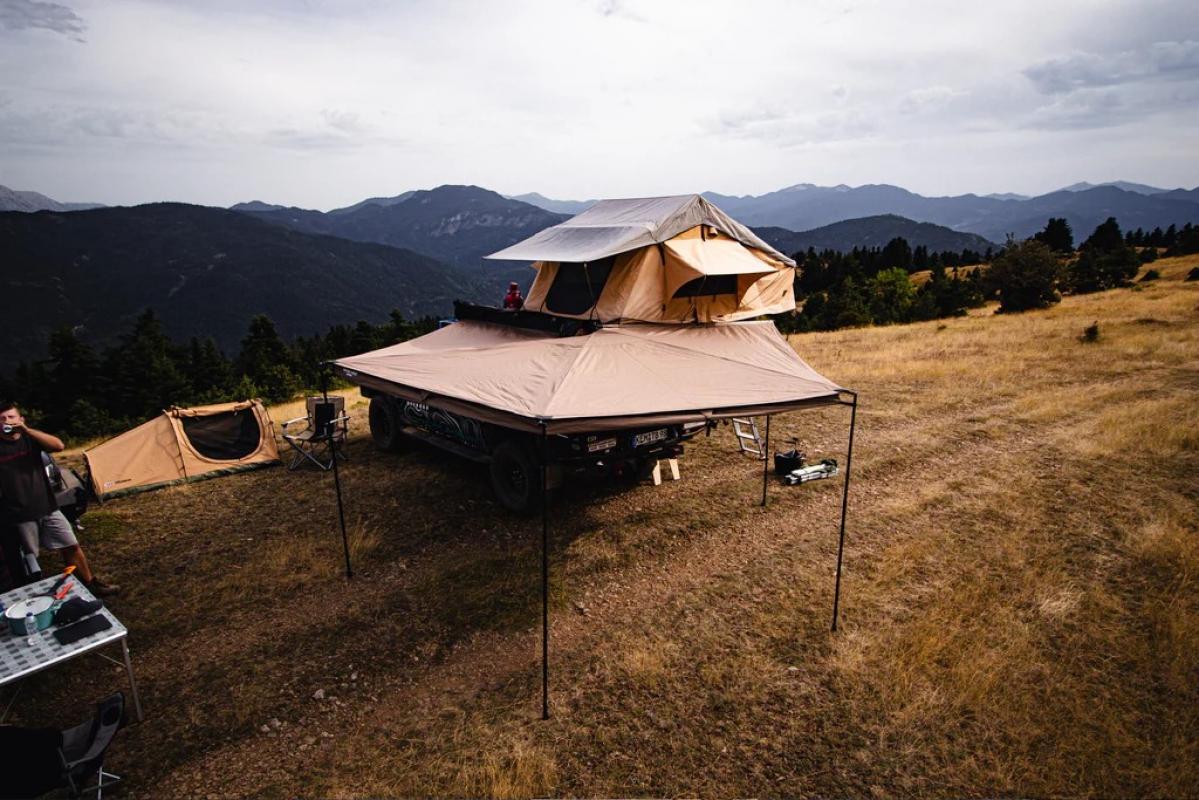 Rhino Rack Batwing Markise, Linke Seite, mit STOW IT